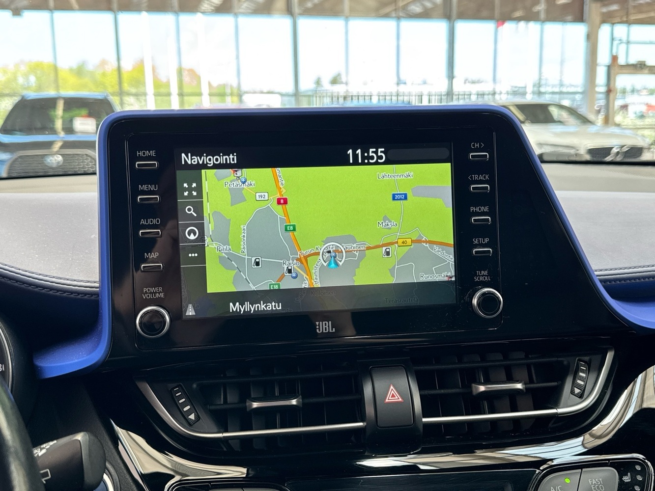 Toyota C-HR vaihtoauto
