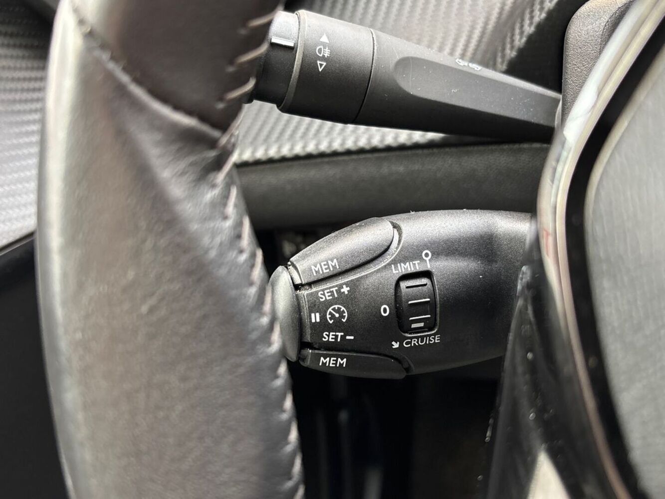 Peugeot 208 vaihtoauto