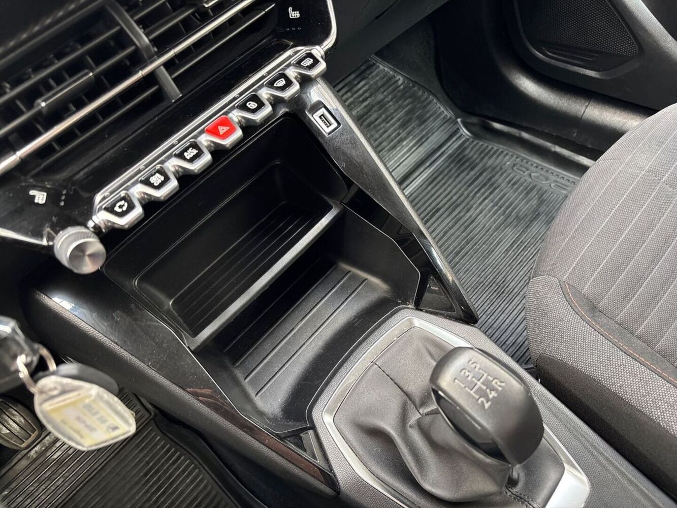 Peugeot 208 vaihtoauto