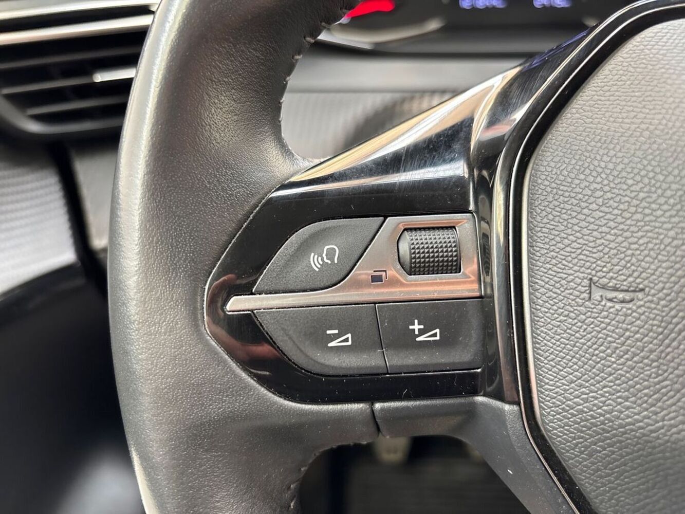 Peugeot 208 vaihtoauto
