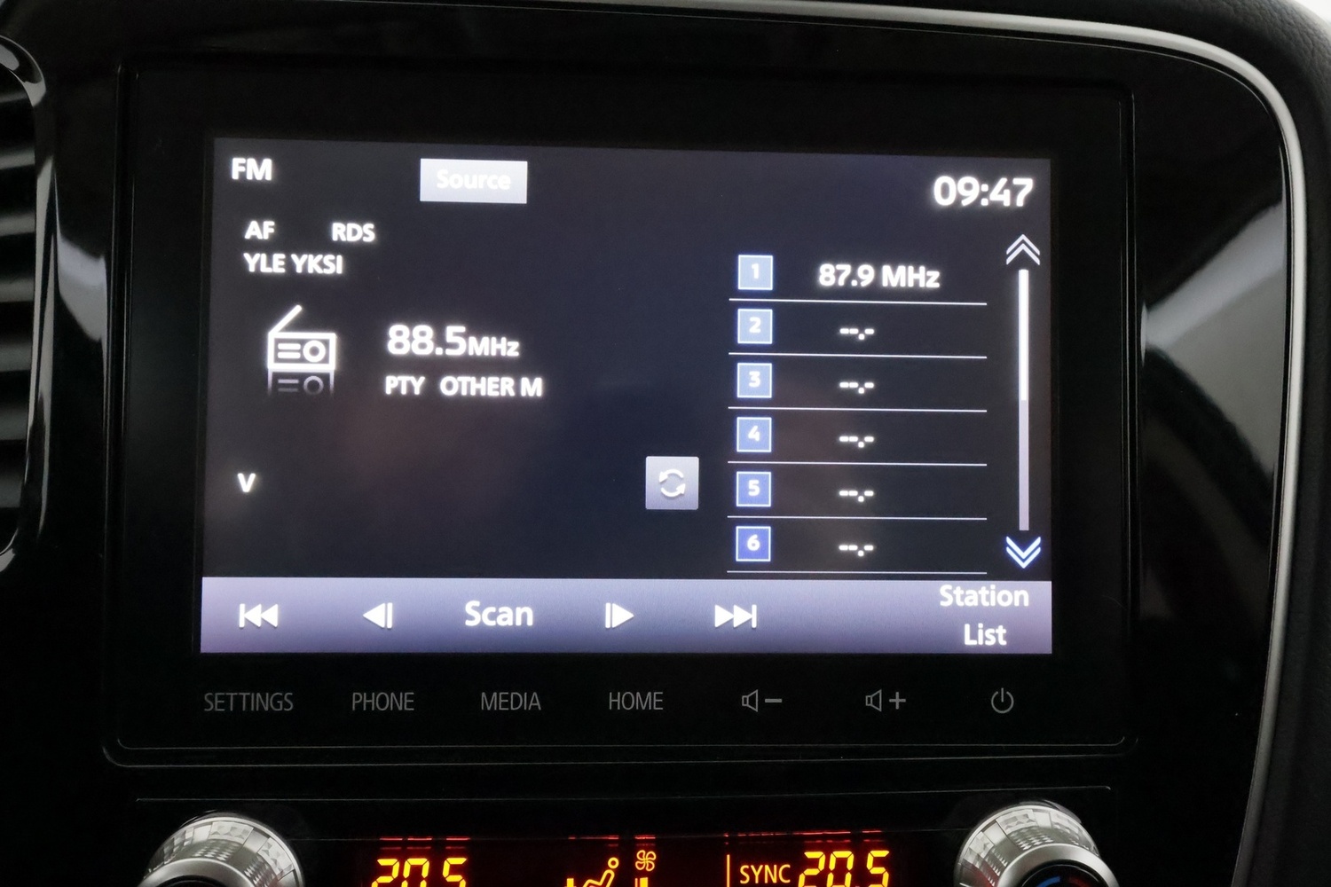 Mitsubishi Outlander PHEV vaihtoauto