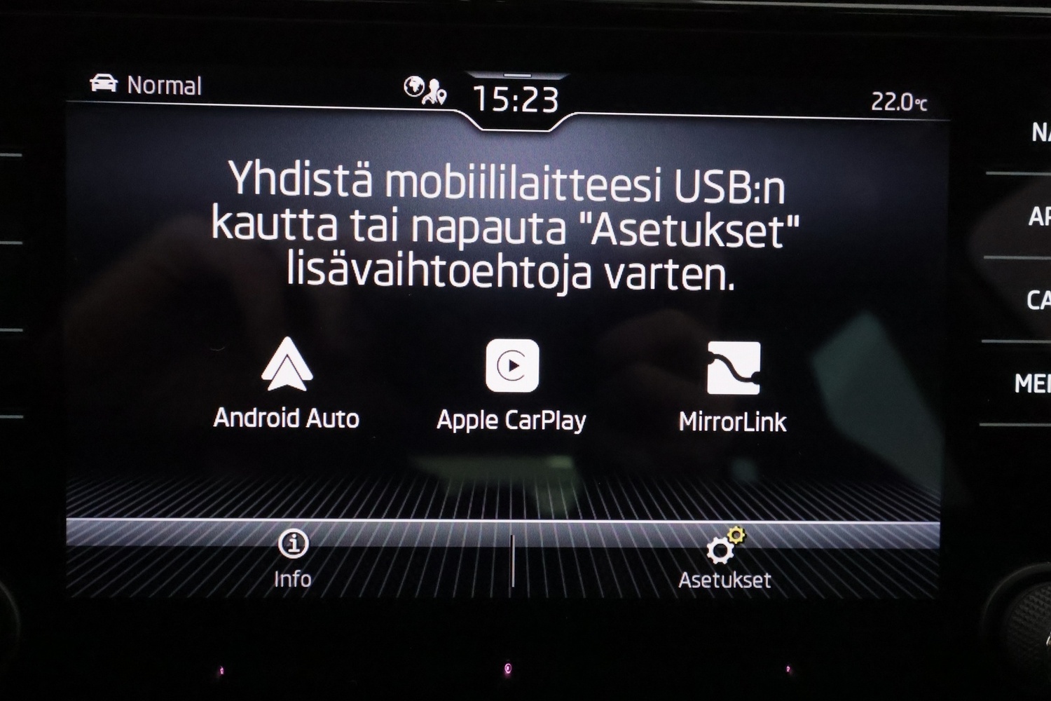 Skoda Karoq vaihtoauto