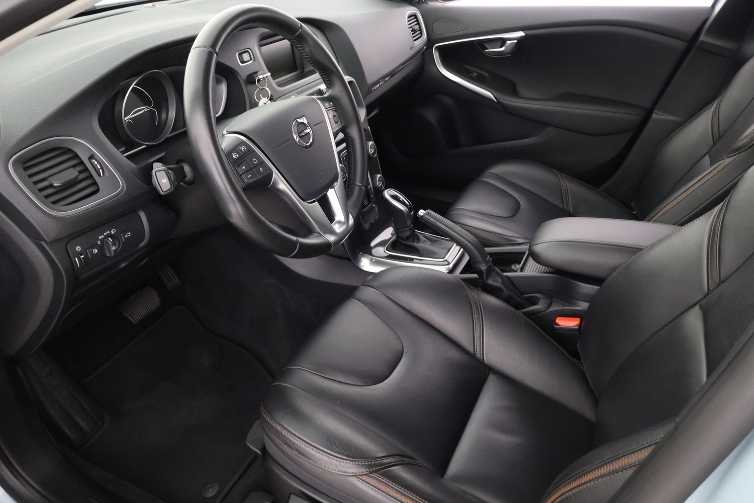 Volvo V40 Cross Country vaihtoauto