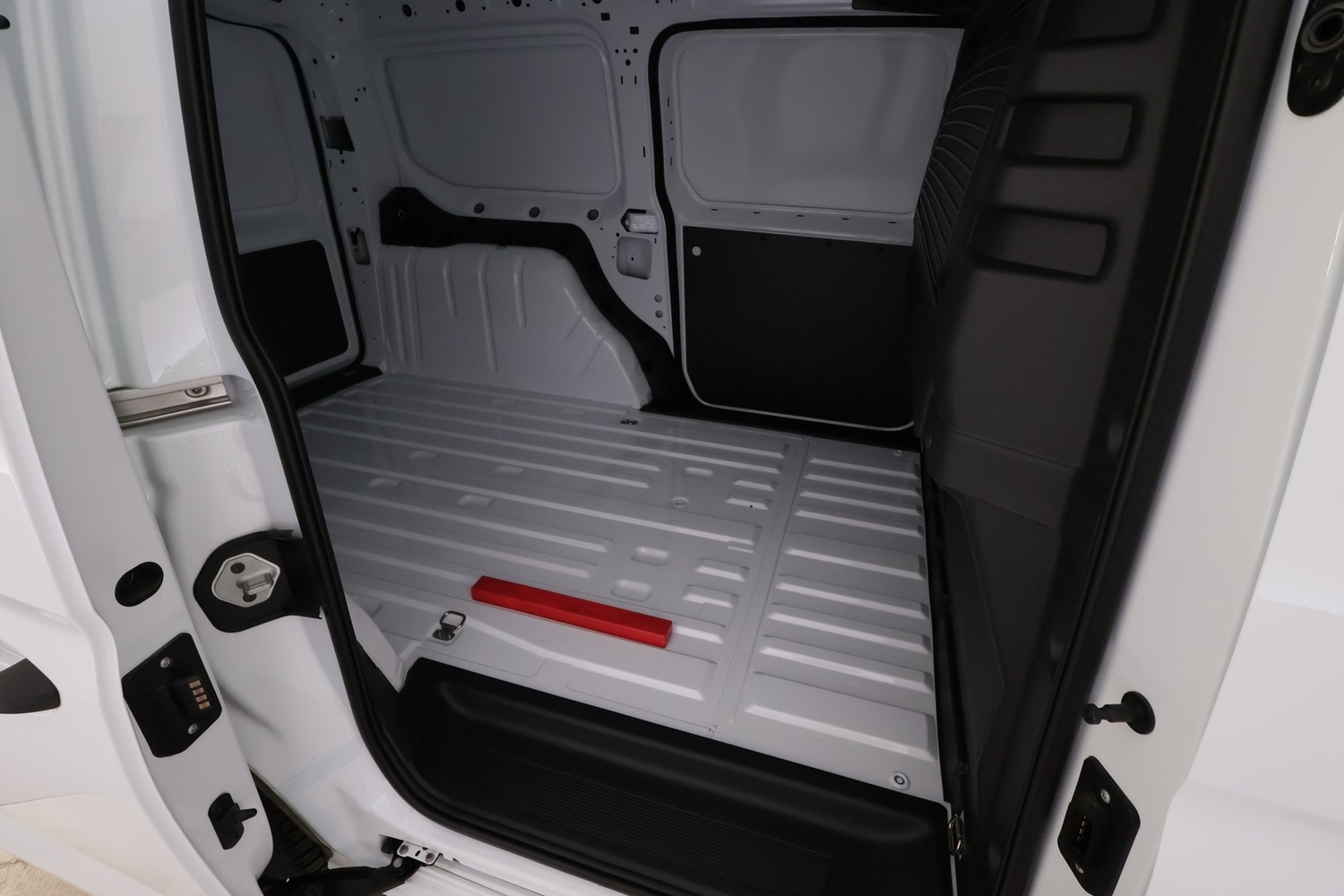 Ford Transit Connect vaihtoauto
