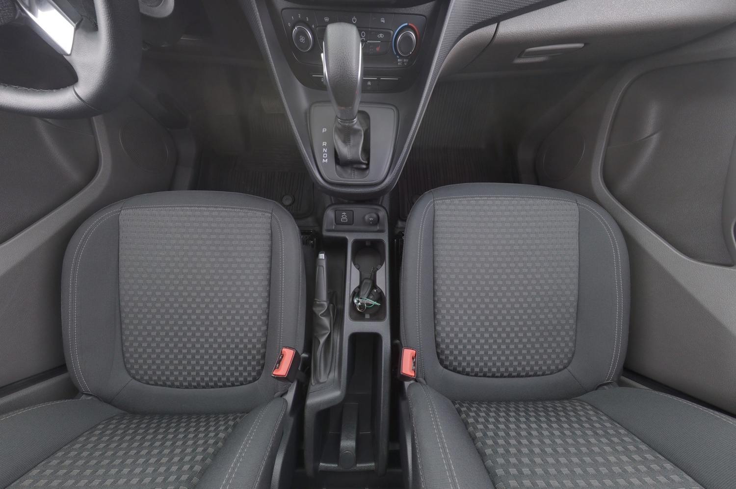 Ford Transit Connect vaihtoauto