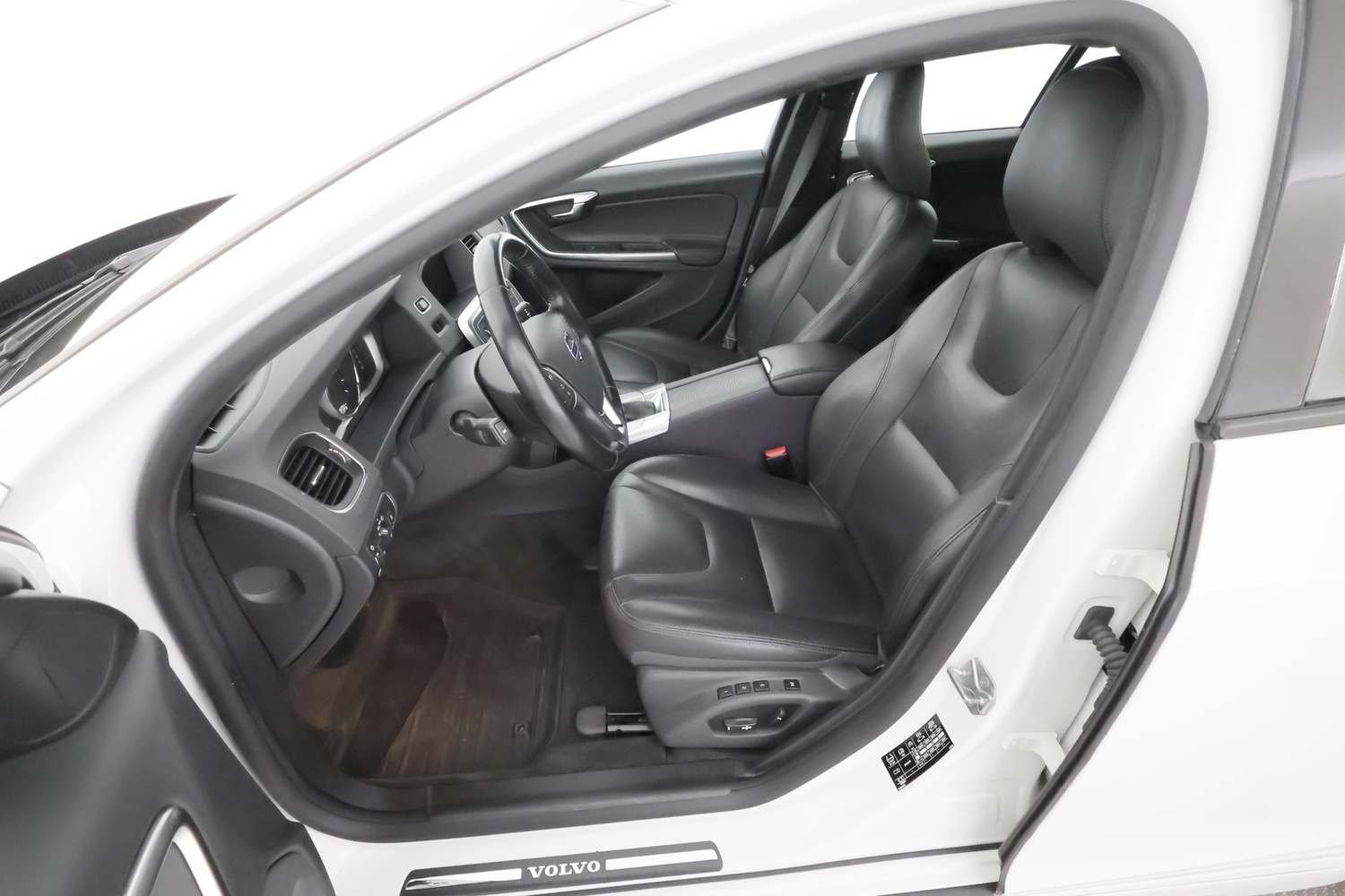 Volvo V60 Cross Country vaihtoauto