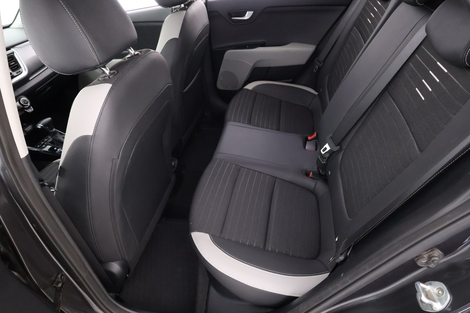 Kia Stonic vaihtoauto