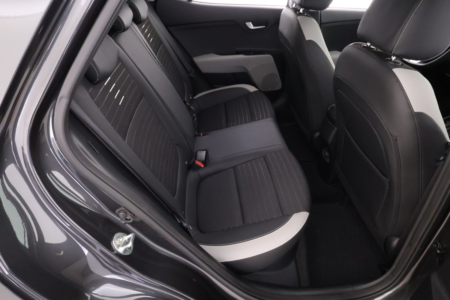 Kia Stonic vaihtoauto