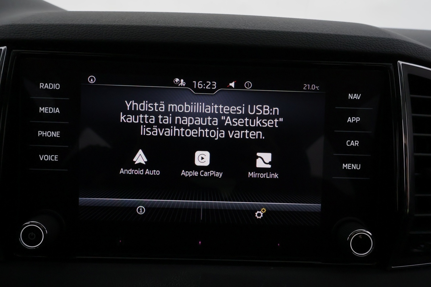 Skoda Karoq vaihtoauto