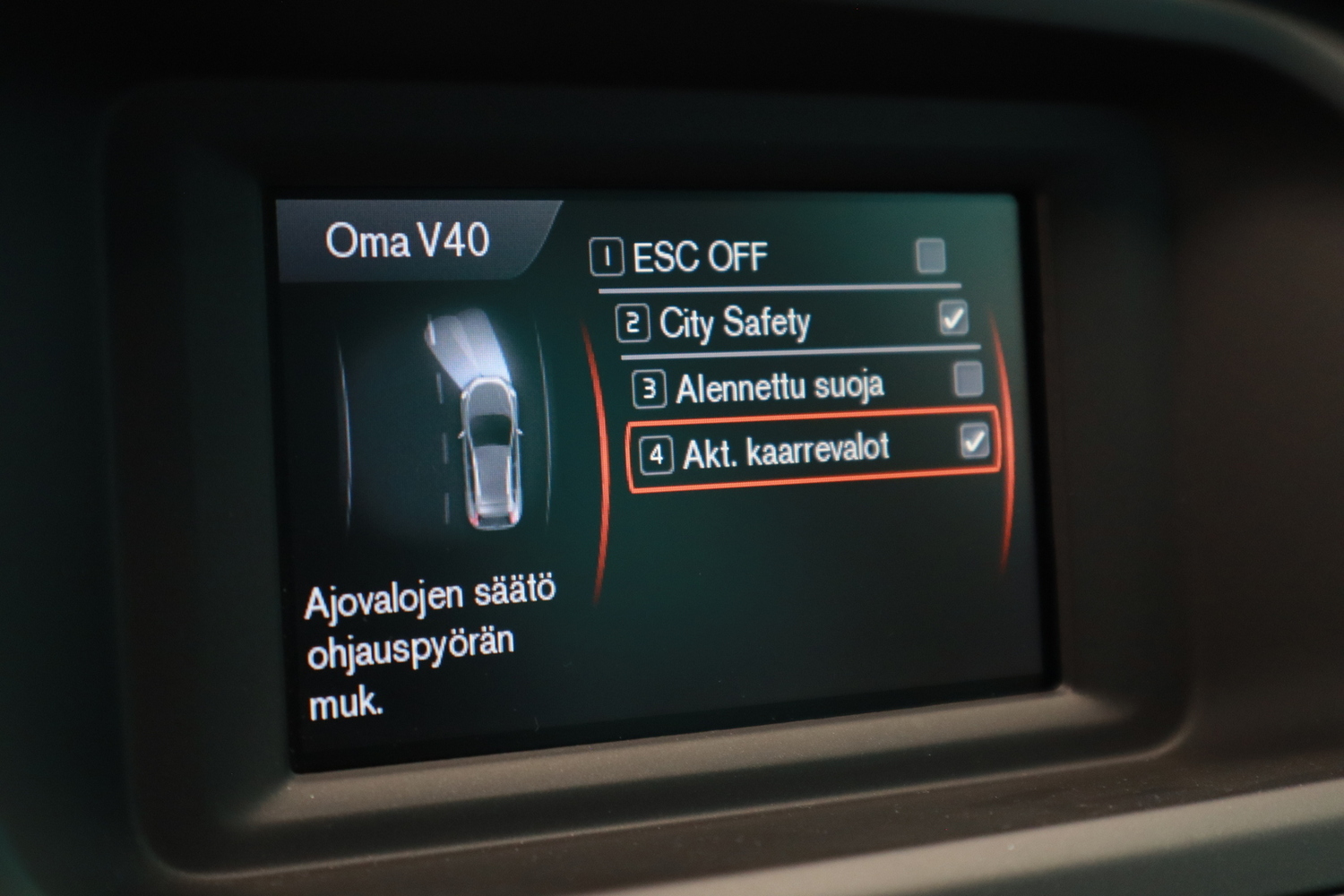 Volvo V40 Cross Country vaihtoauto