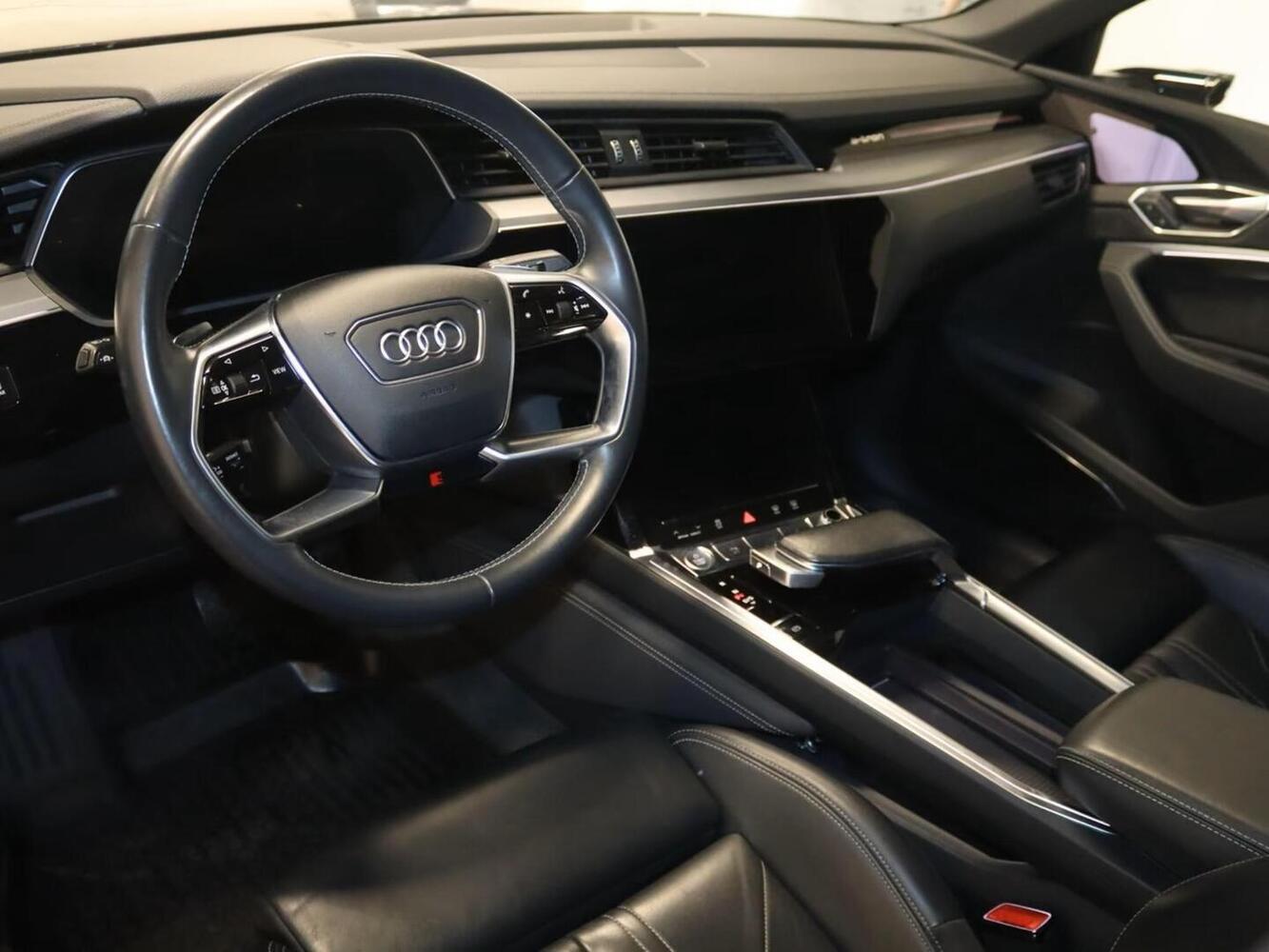 Audi e-tron vaihtoauto