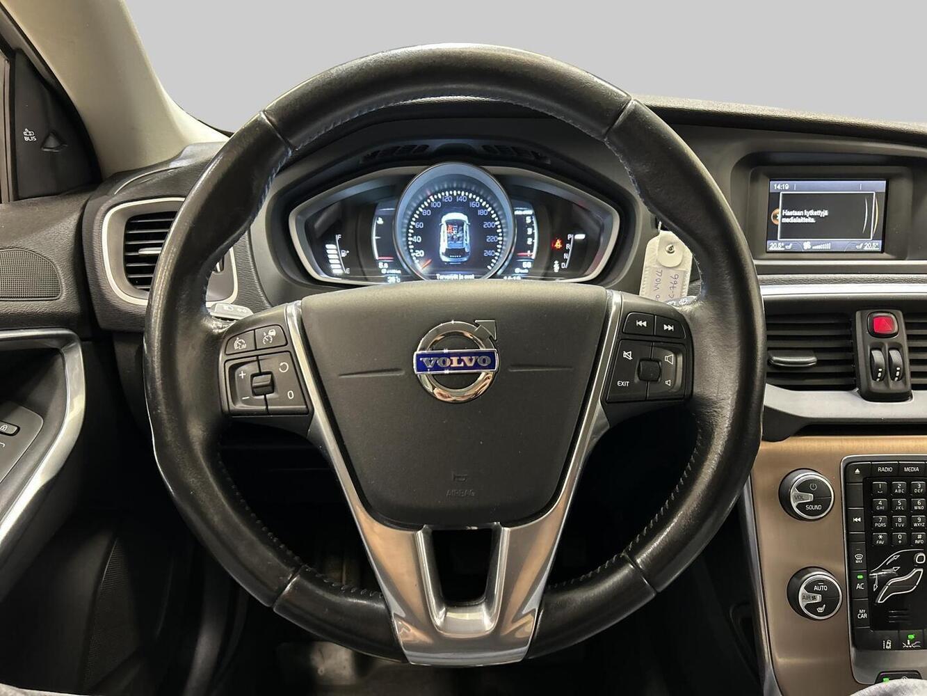 Volvo V40 Cross Country vaihtoauto
