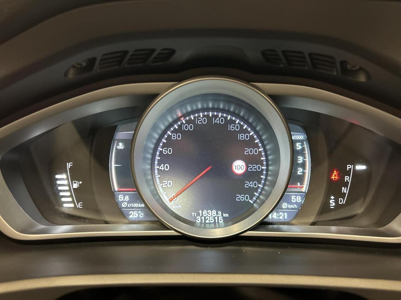 Volvo V40 Cross Country vaihtoauto