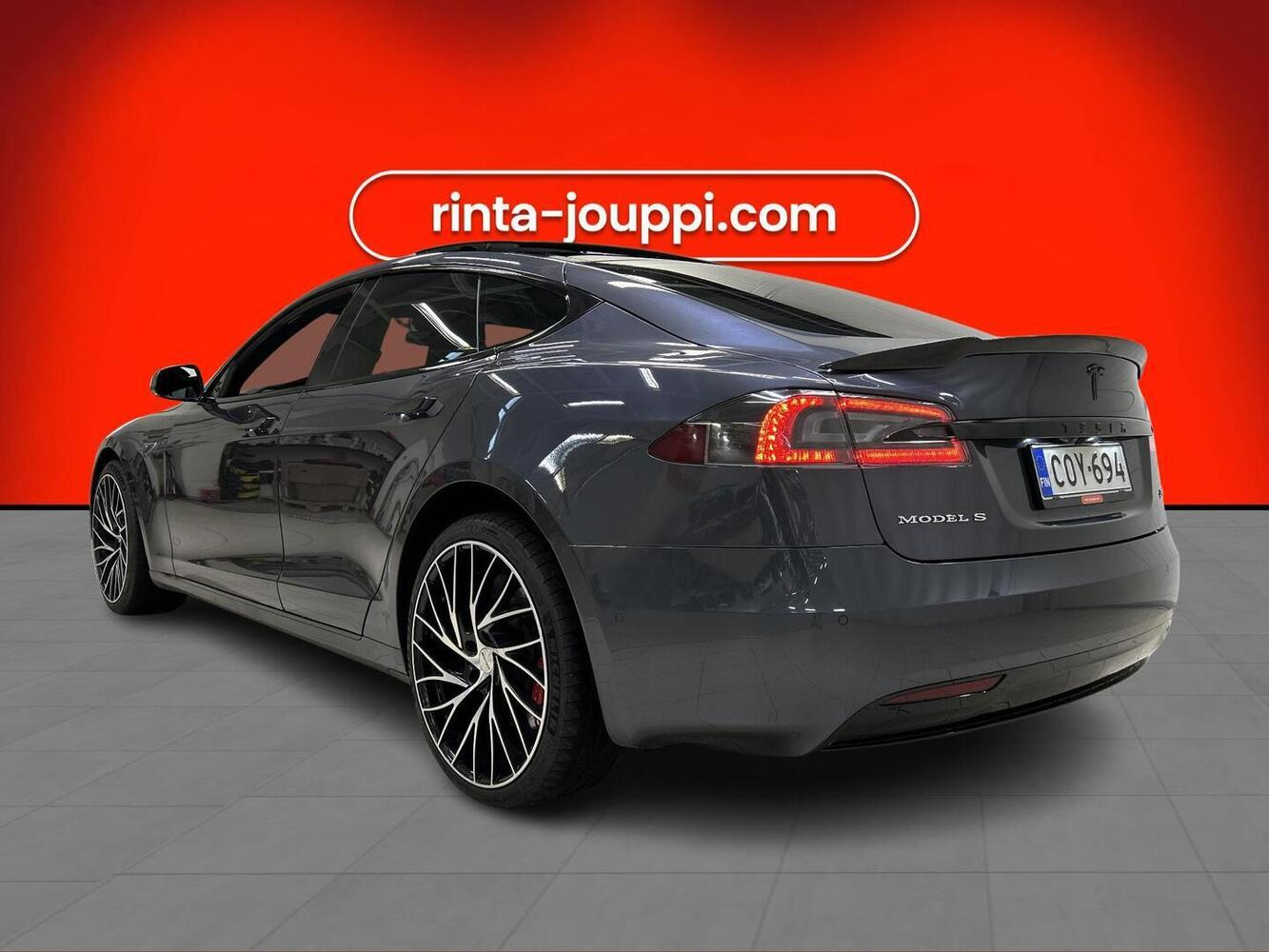 Tesla Model S vaihtoauto