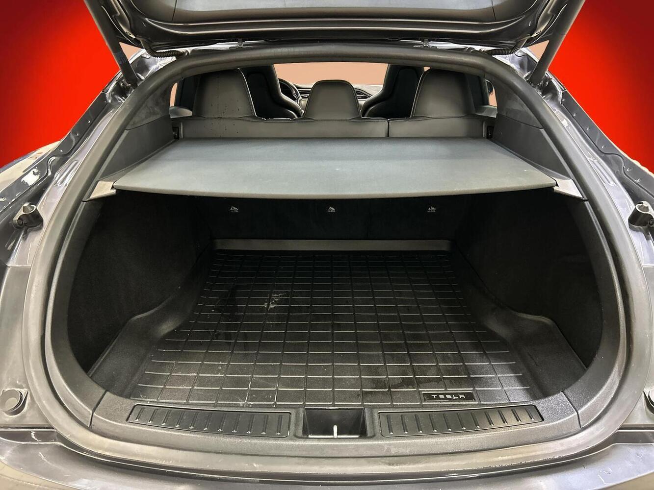 Tesla Model S vaihtoauto