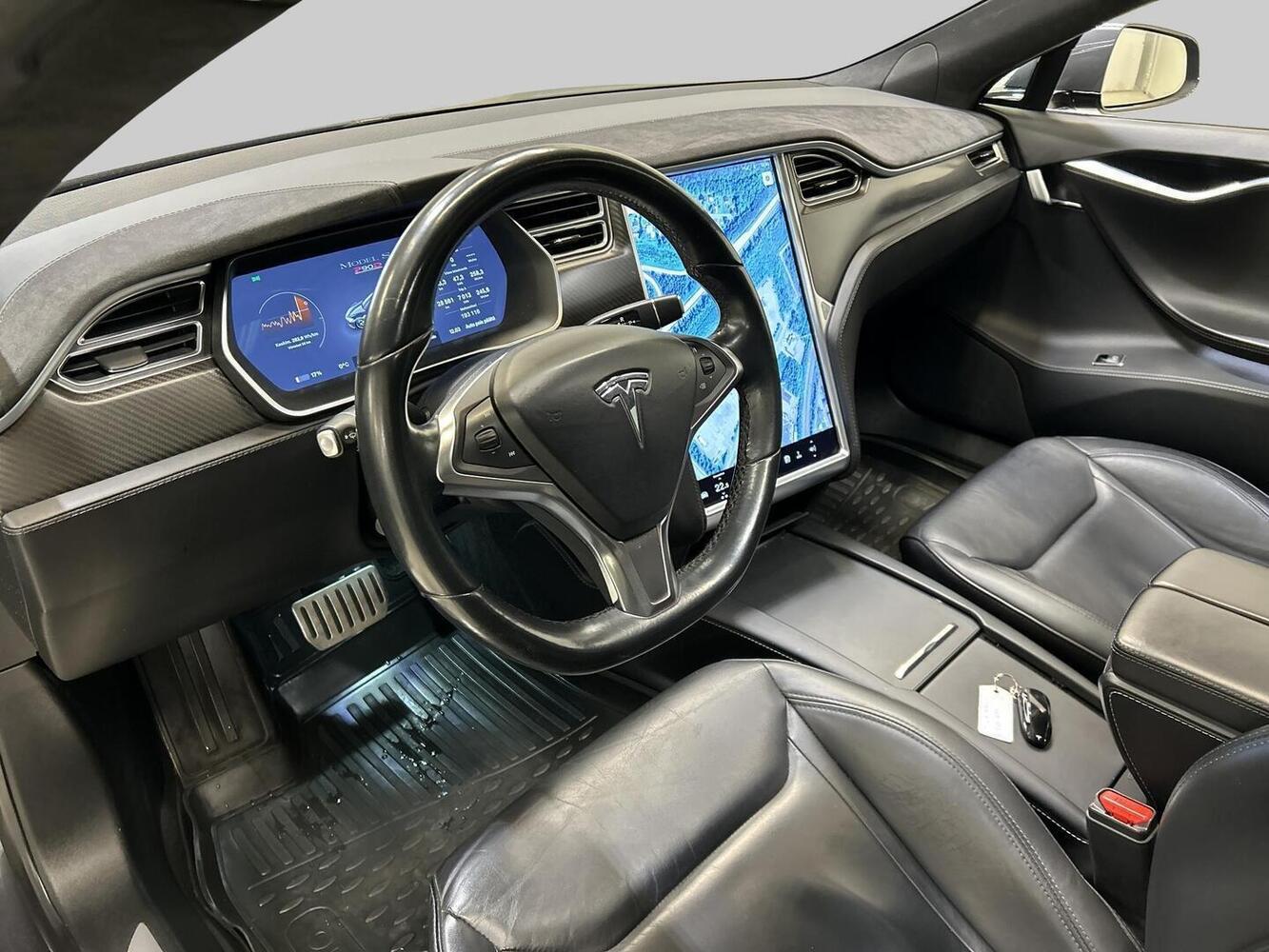 Tesla Model S vaihtoauto