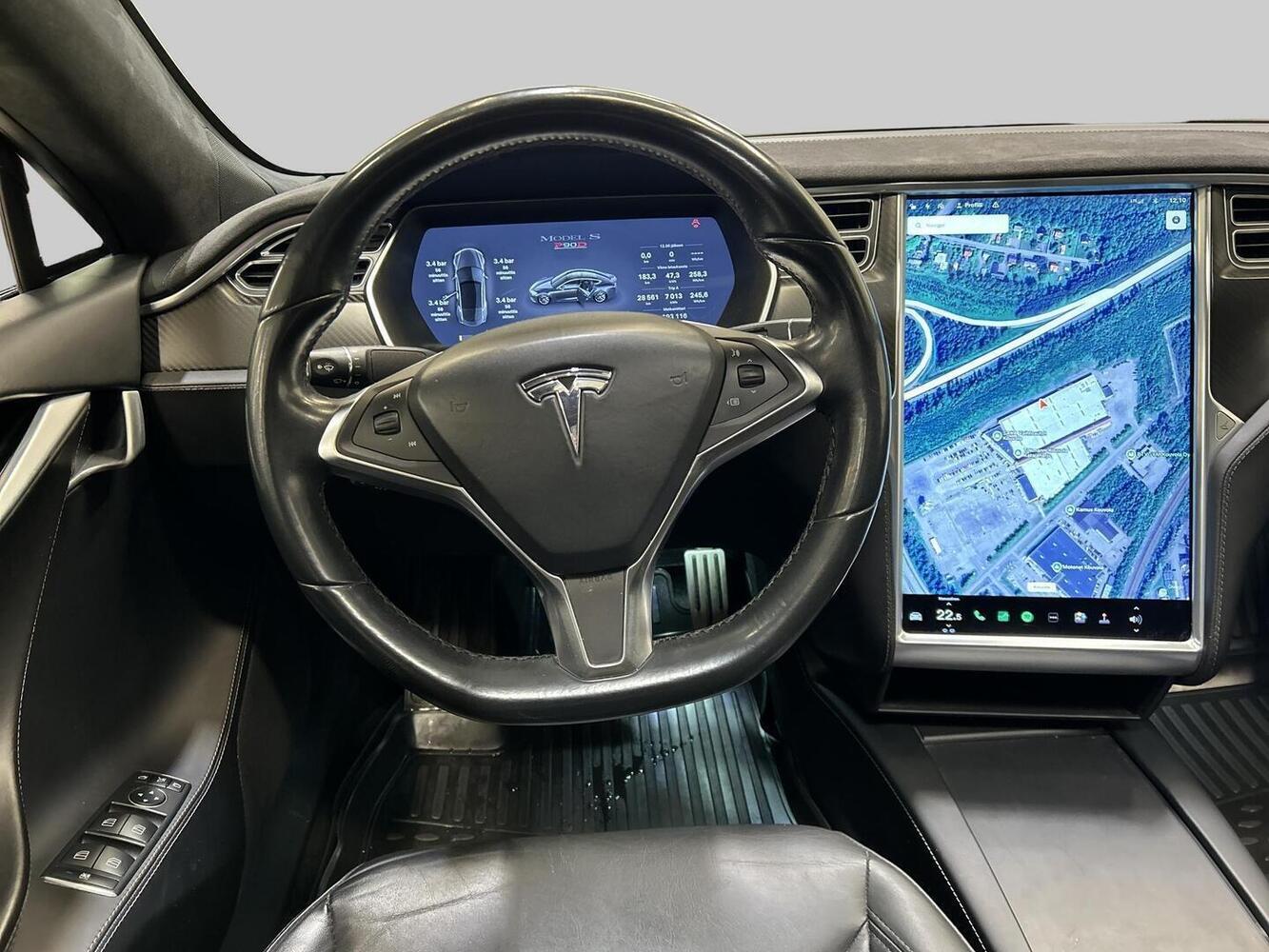 Tesla Model S vaihtoauto