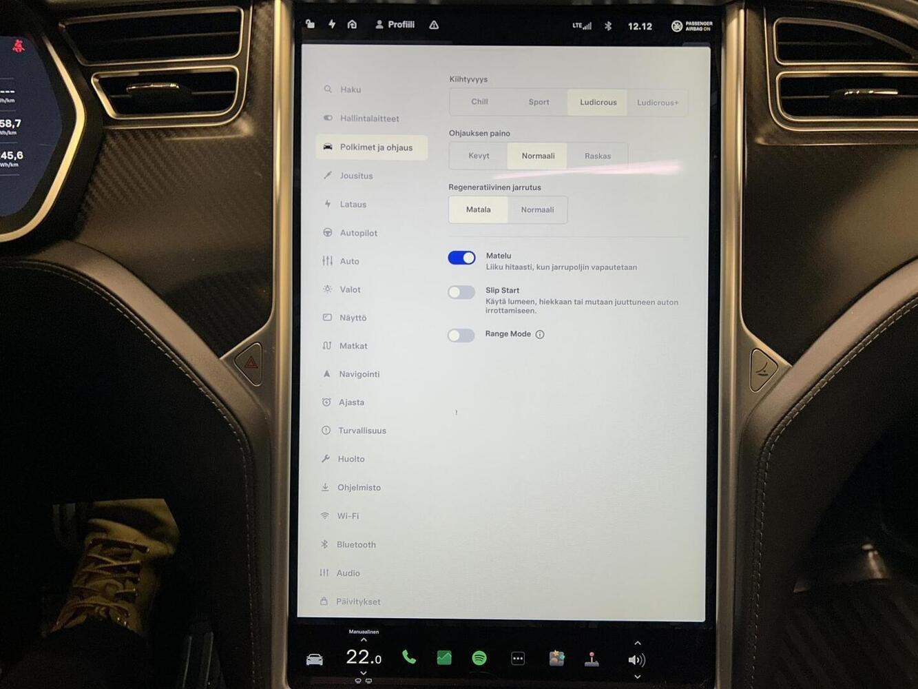 Tesla Model S vaihtoauto