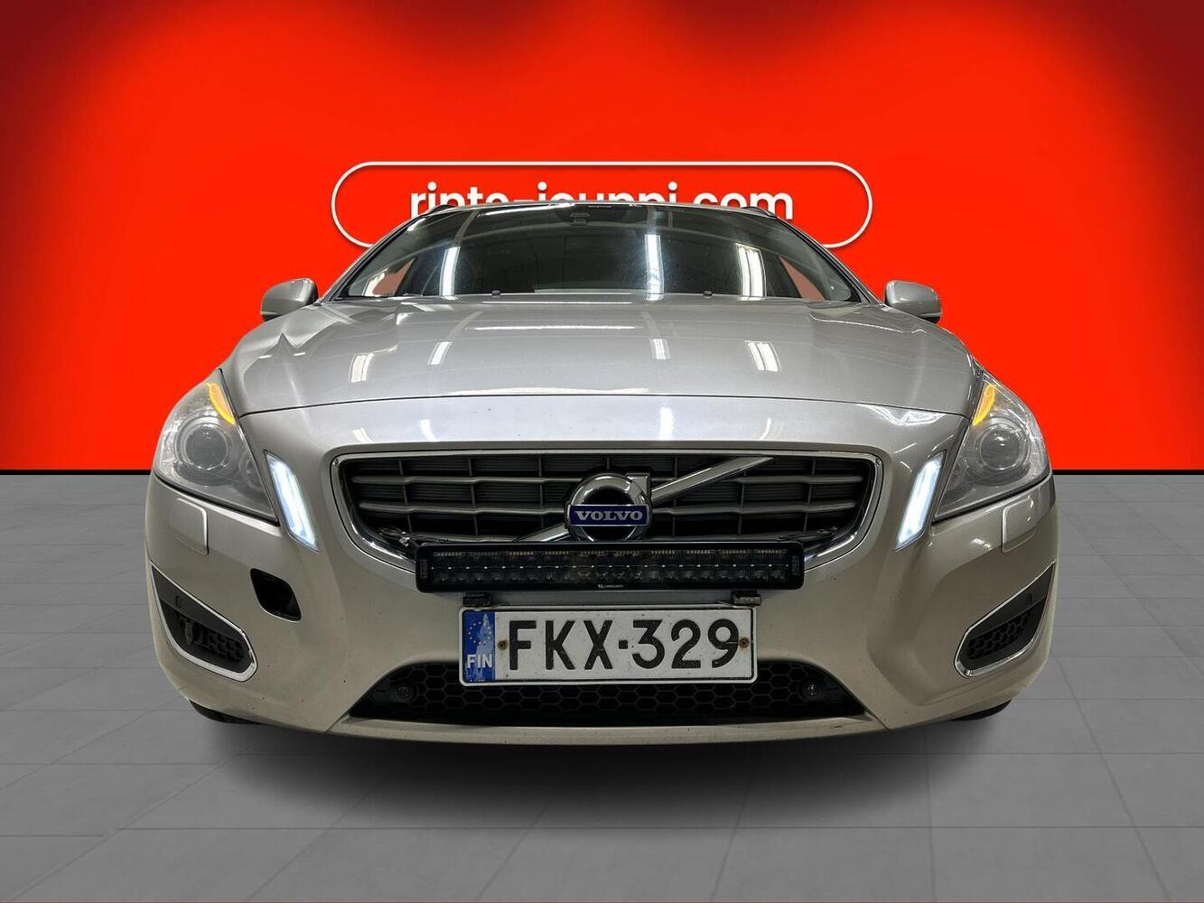 Volvo V60 vaihtoauto