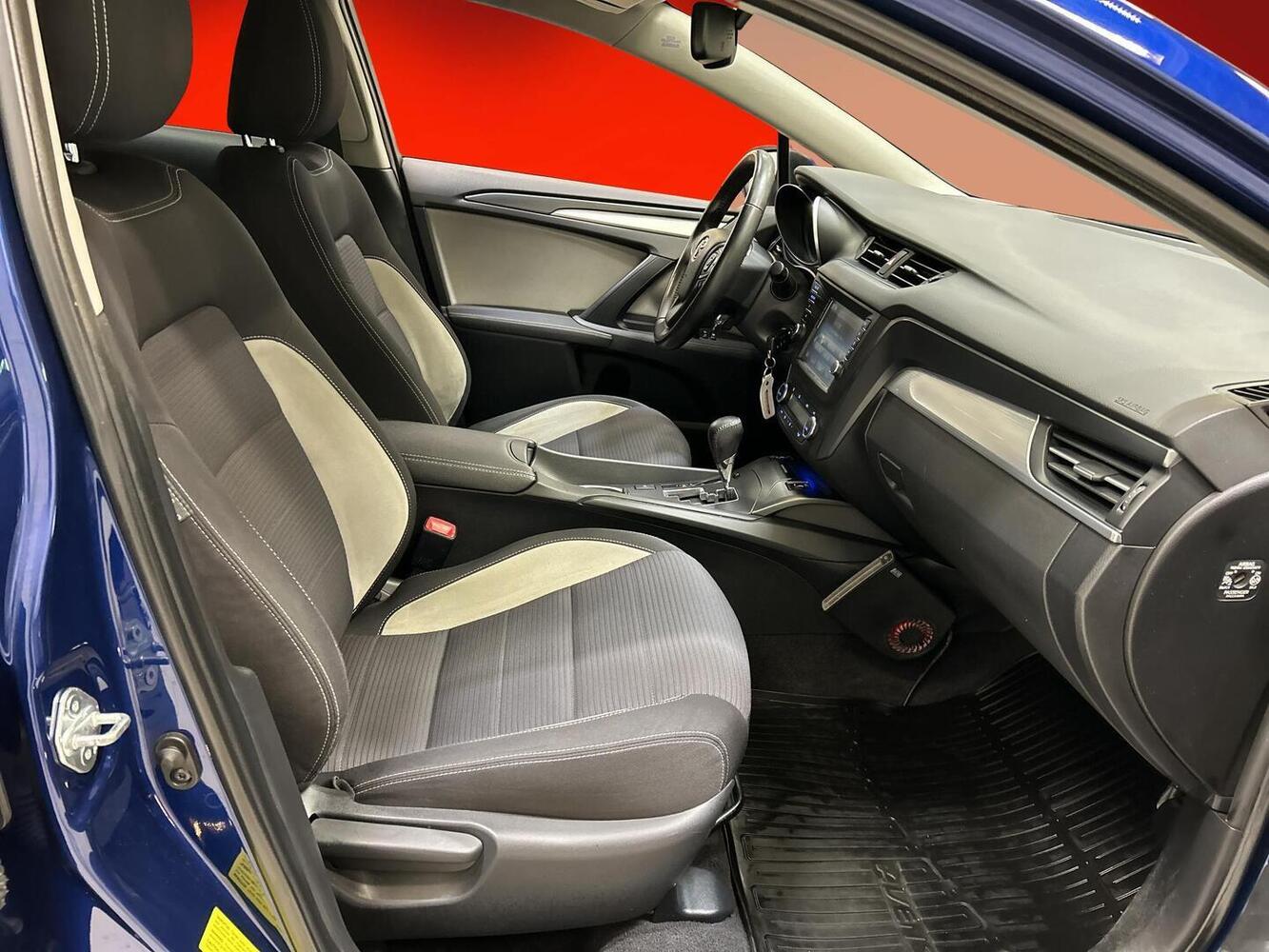 Toyota Avensis vaihtoauto
