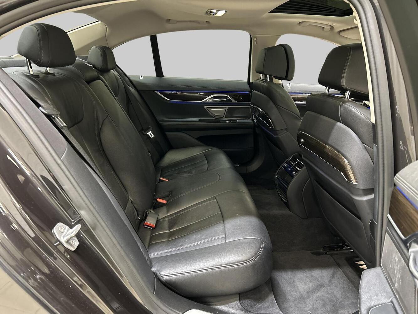 BMW 730 vaihtoauto