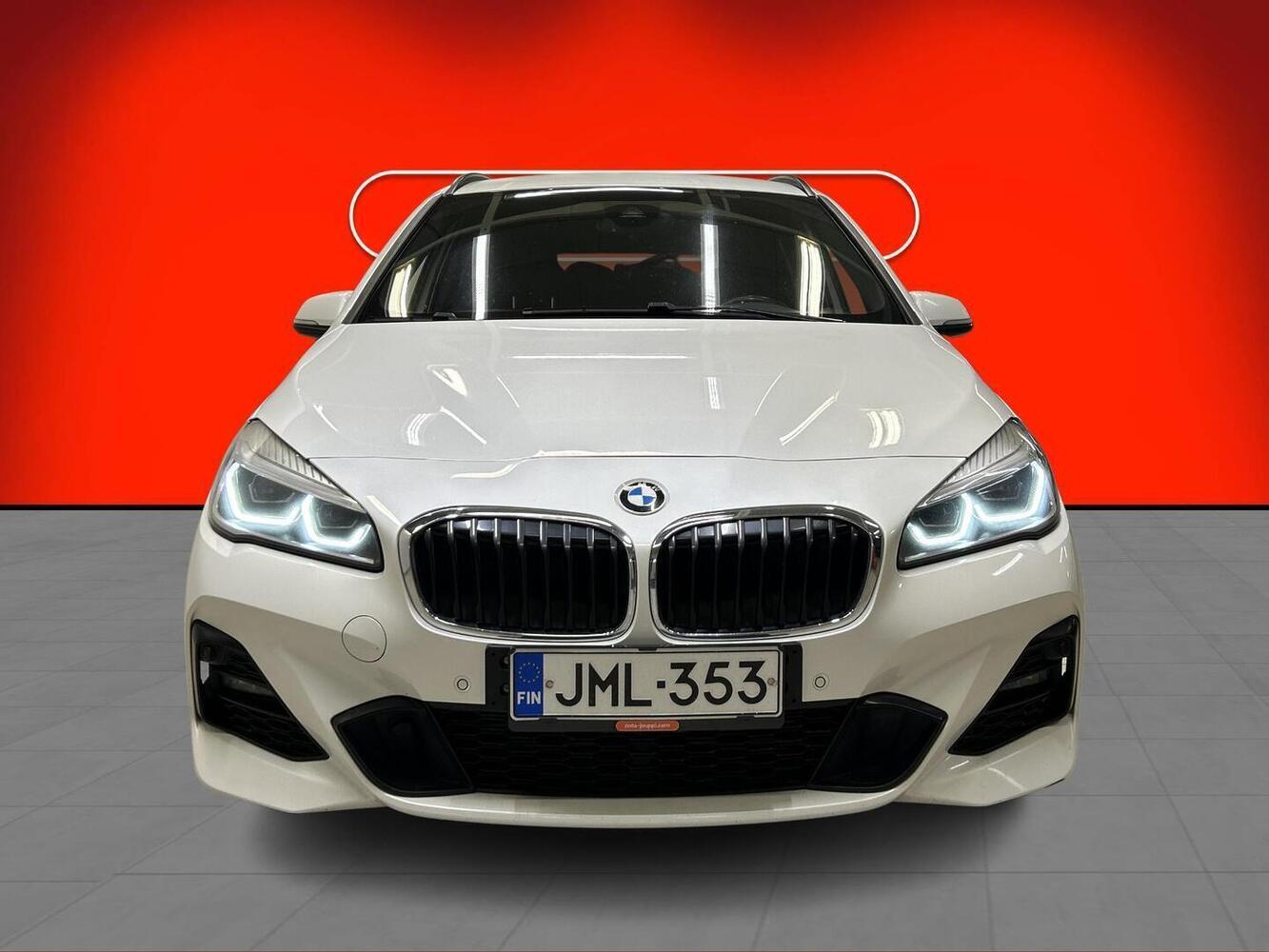 BMW 218 vaihtoauto