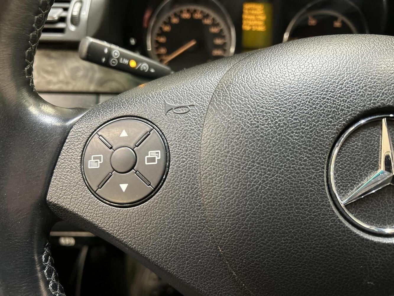 Mercedes-Benz Viano vaihtoauto