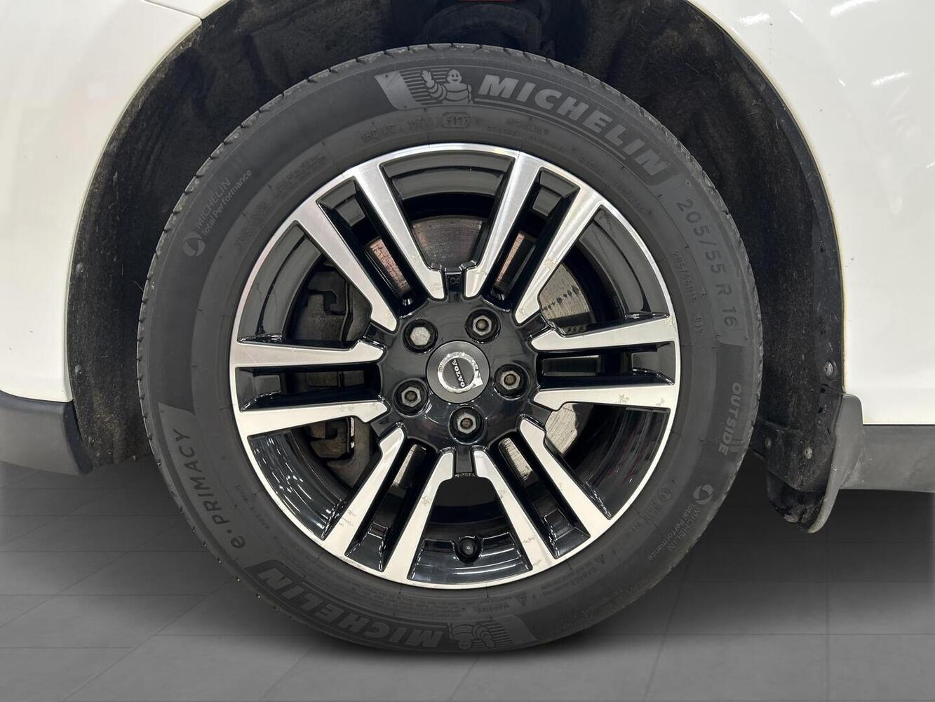 Volvo V40 Cross Country vaihtoauto