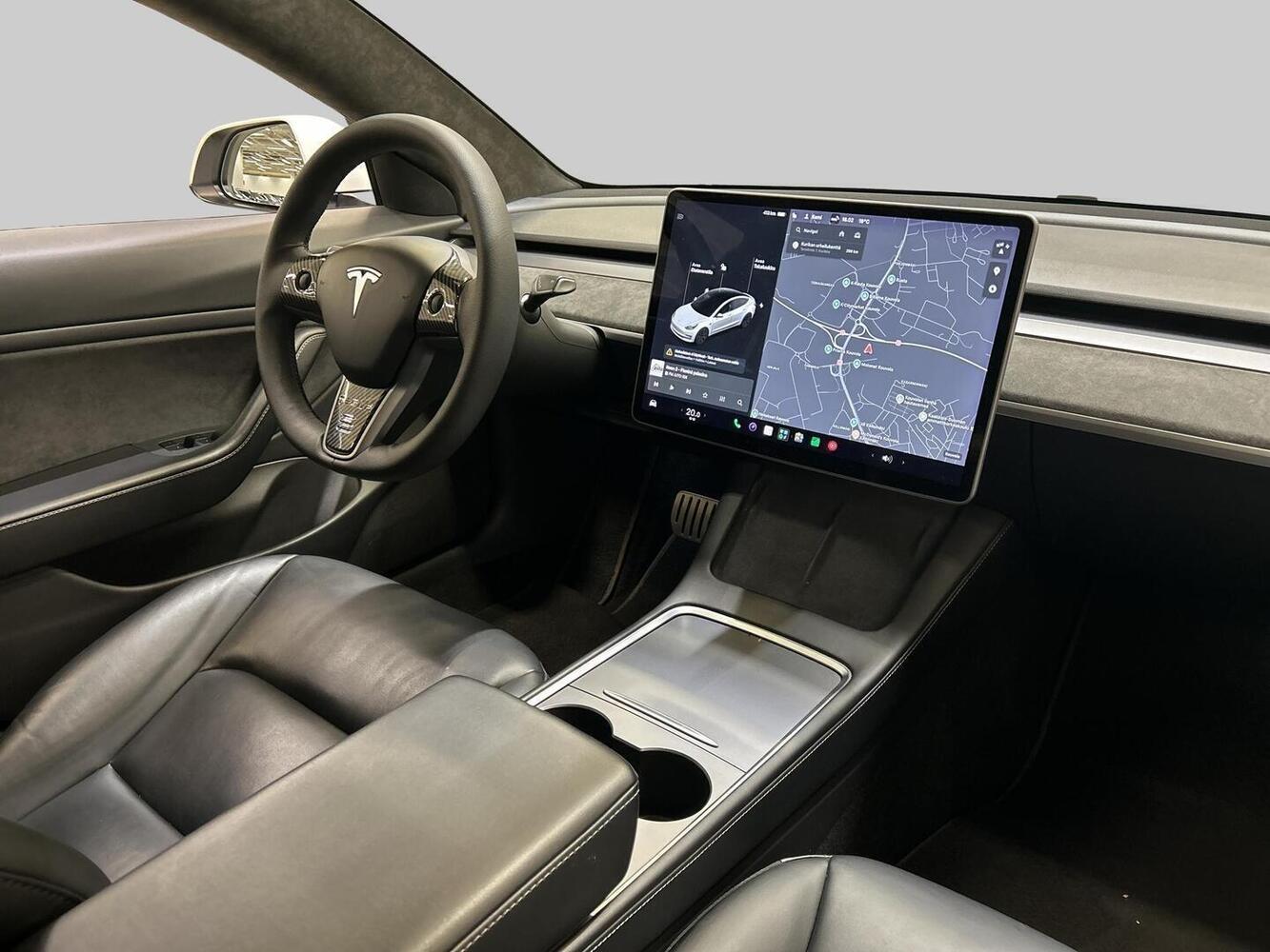 Tesla Model 3 vaihtoauto