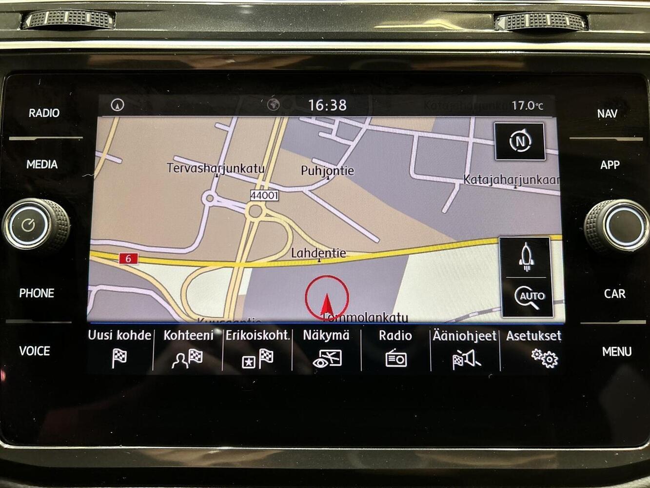 Volkswagen Tiguan vaihtoauto