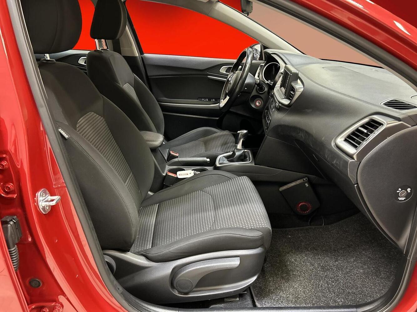 Kia Ceed vaihtoauto