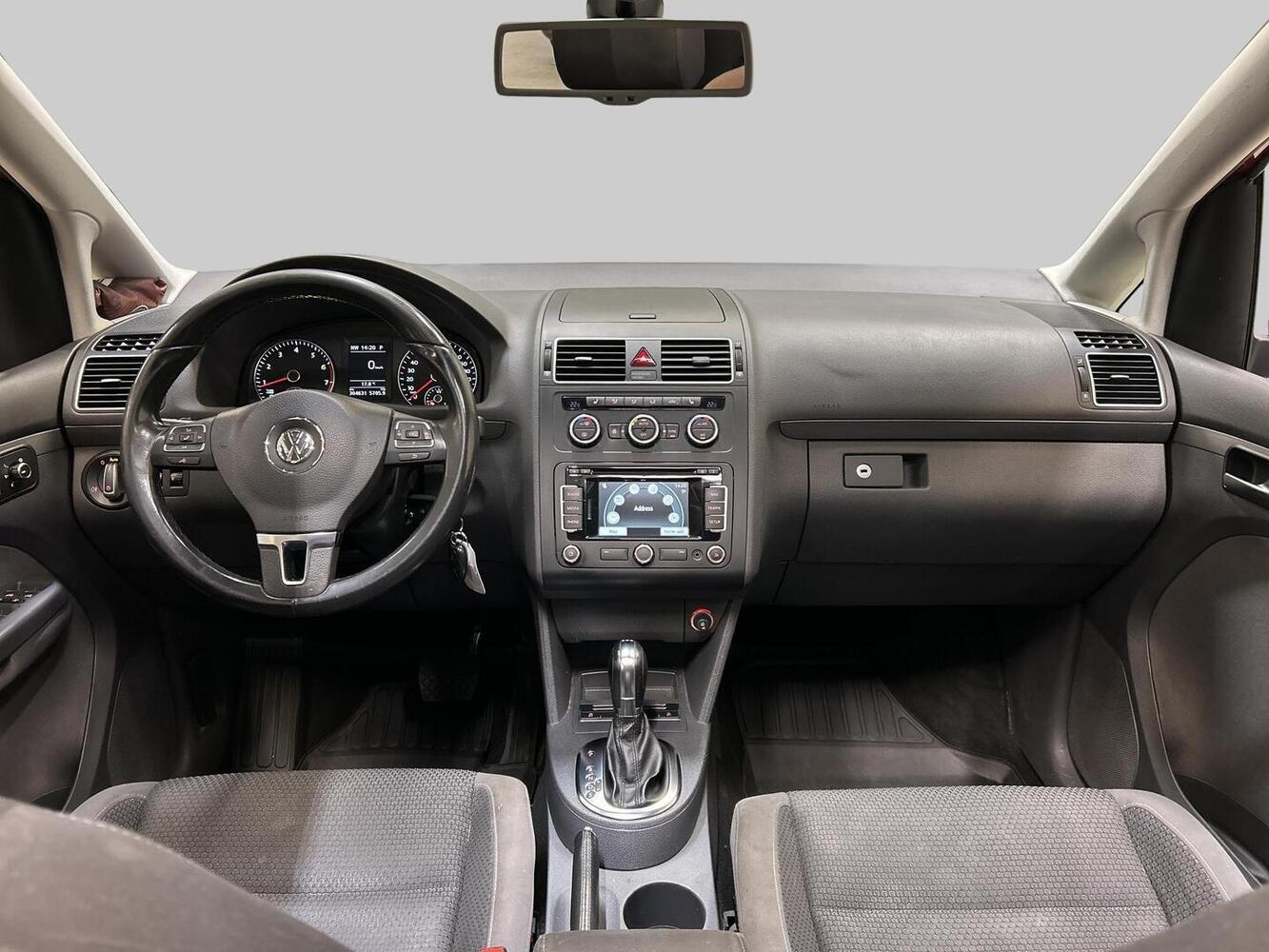 Volkswagen Touran vaihtoauto