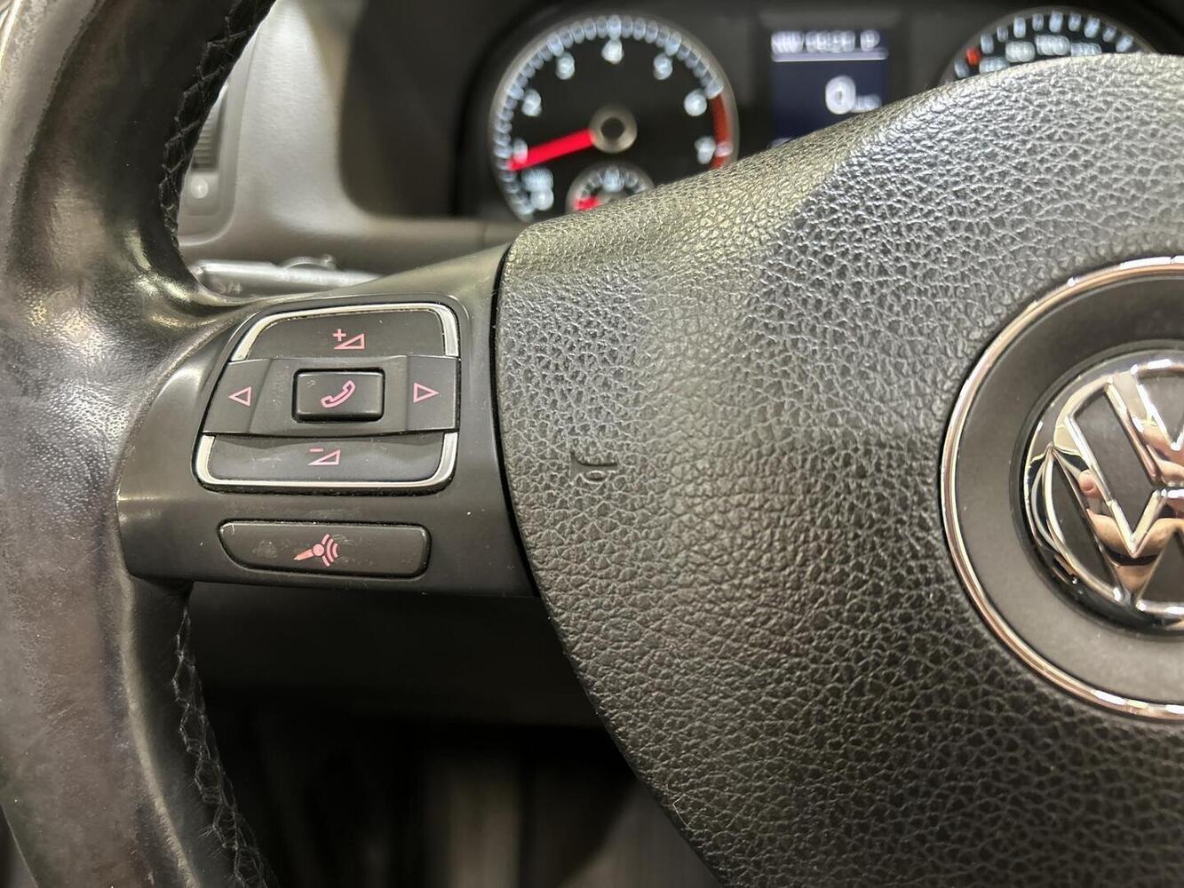 Volkswagen Touran vaihtoauto