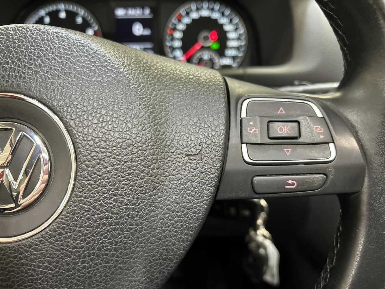 Volkswagen Touran vaihtoauto