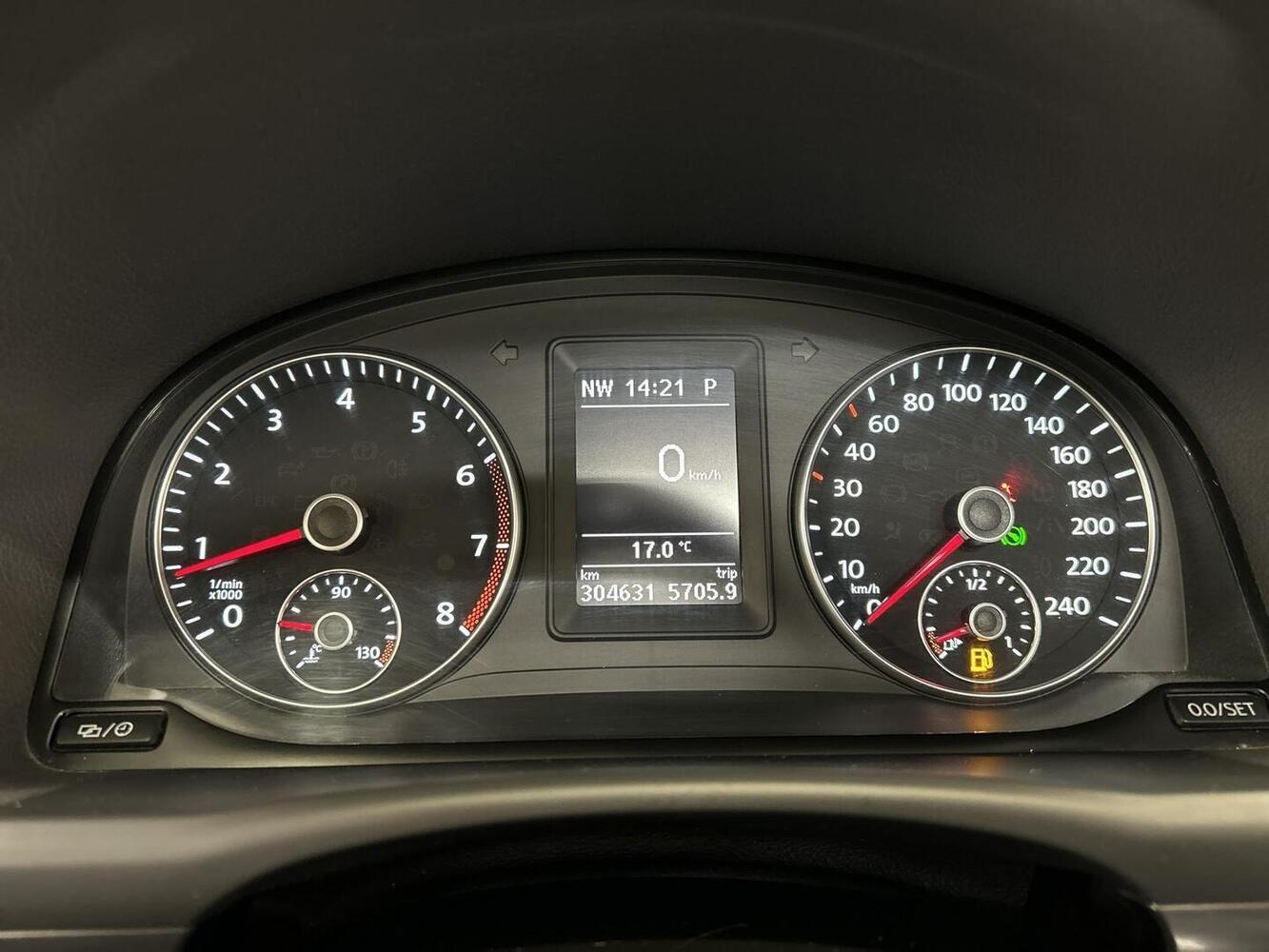 Volkswagen Touran vaihtoauto