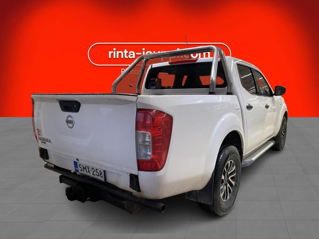 Nissan Navara vaihtoauto