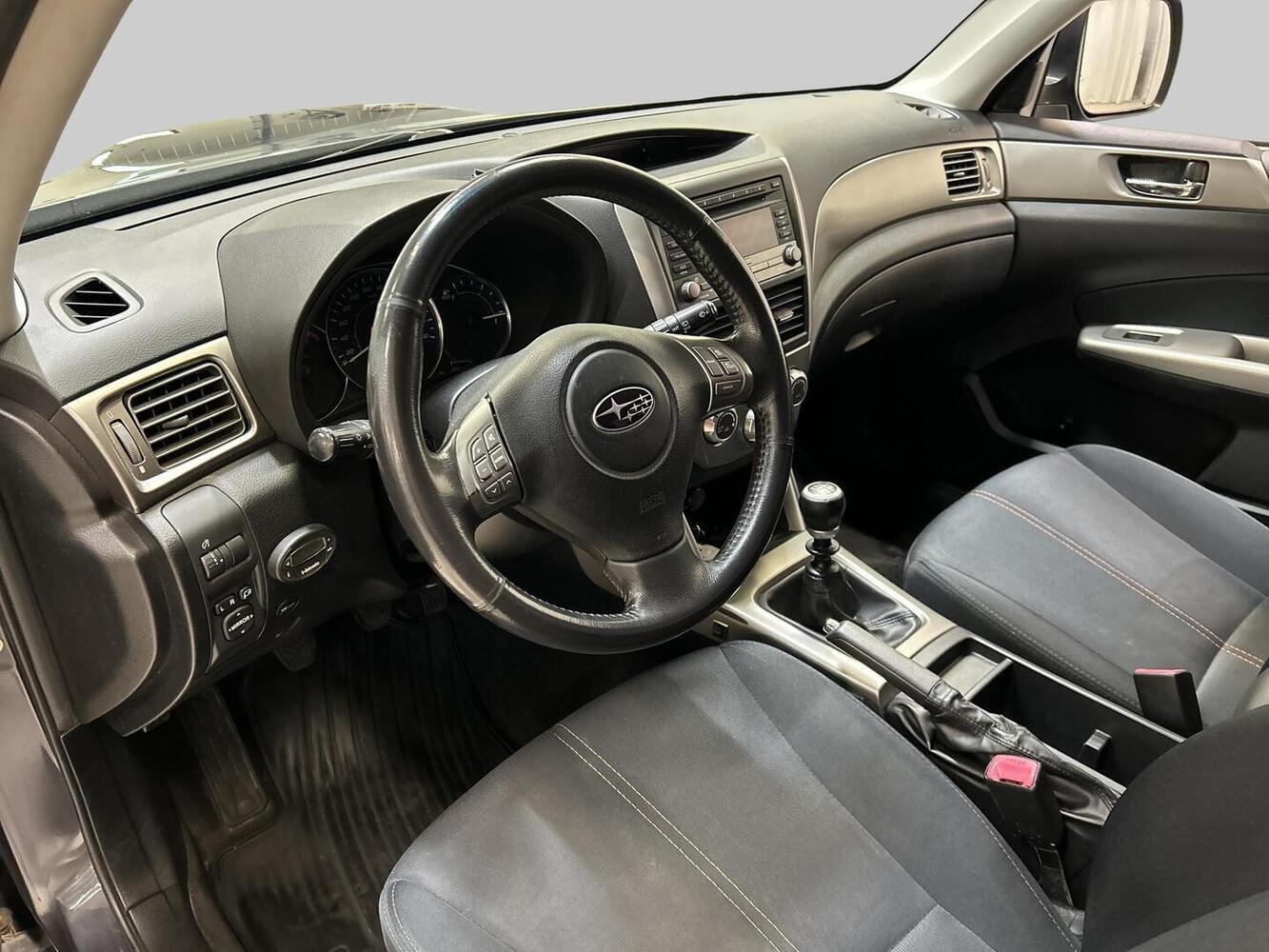 Subaru Forester vaihtoauto
