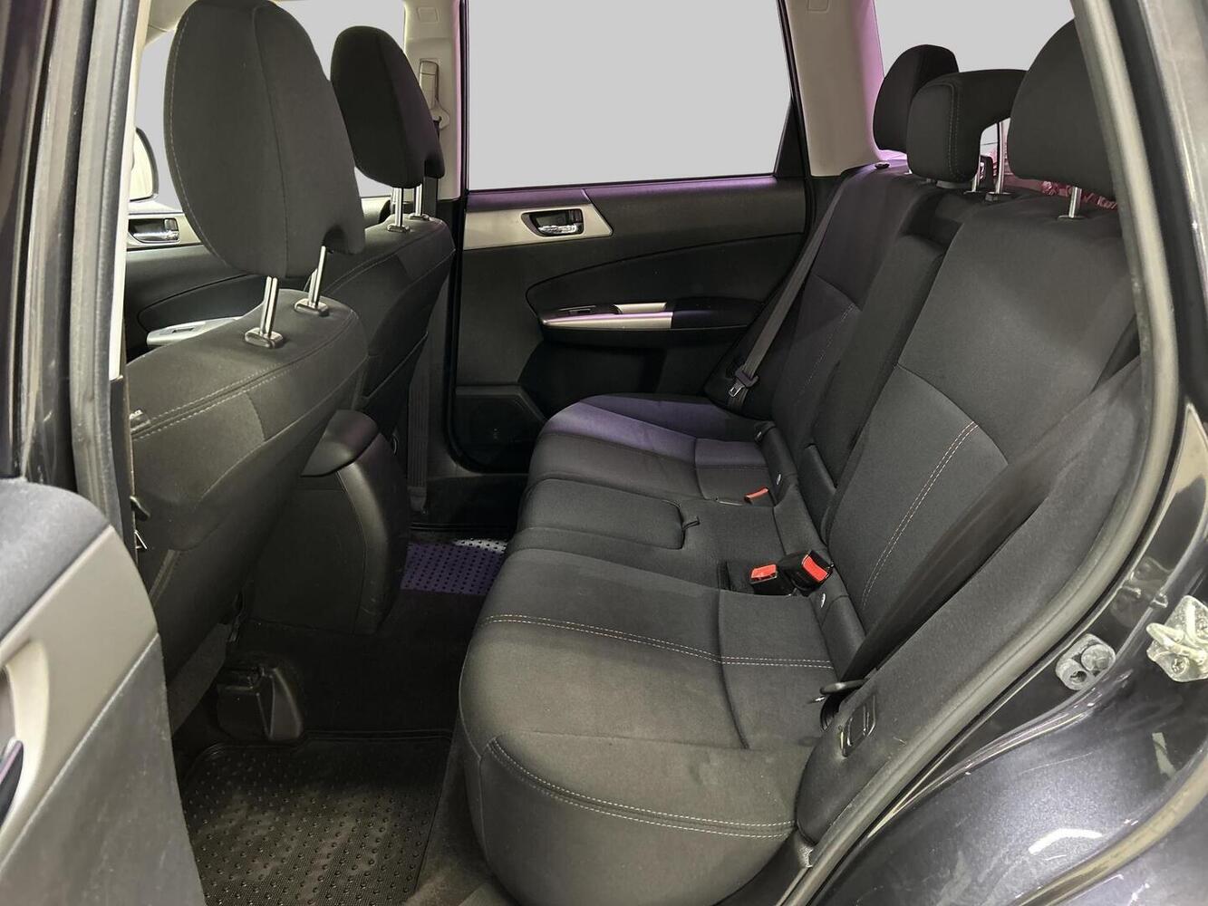 Subaru Forester vaihtoauto