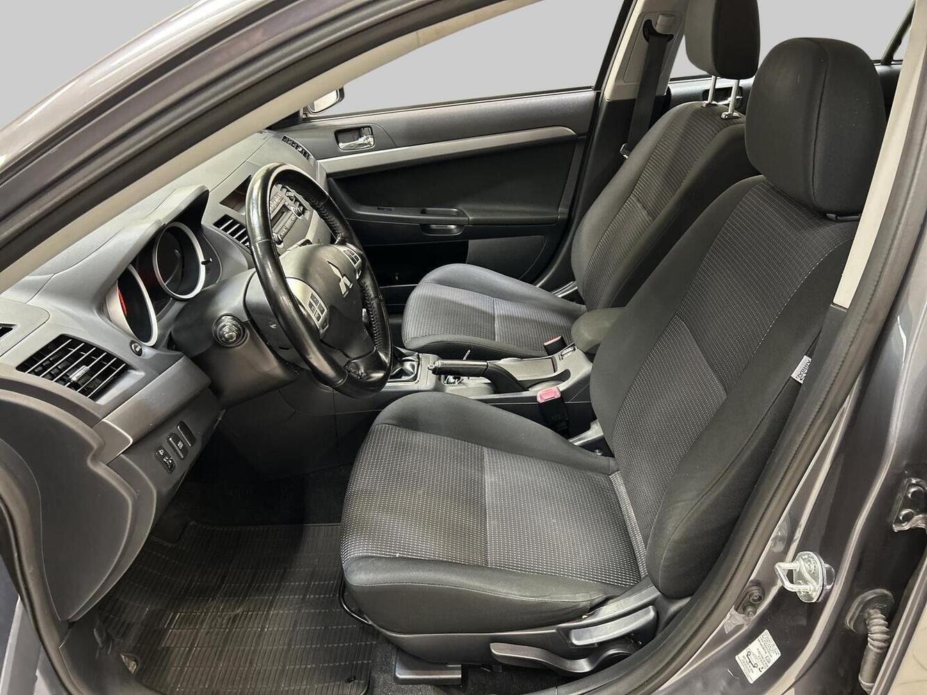Mitsubishi Lancer vaihtoauto