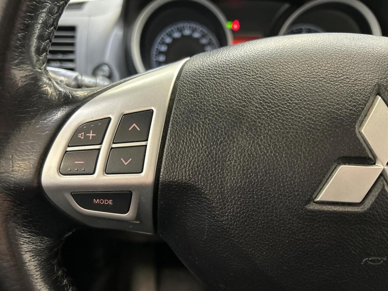 Mitsubishi Lancer vaihtoauto