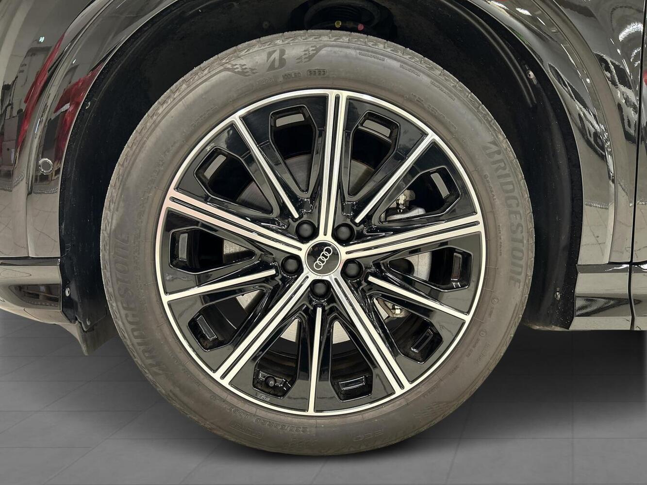 Audi Q4 e-tron vaihtoauto