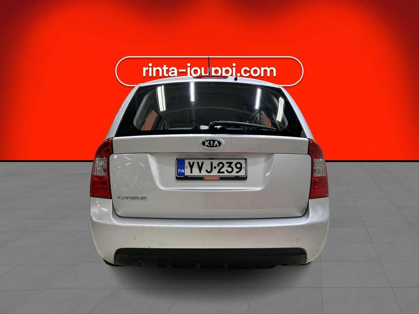 Kia Carens vaihtoauto
