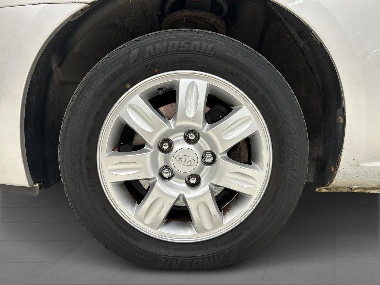 Kia Carens vaihtoauto