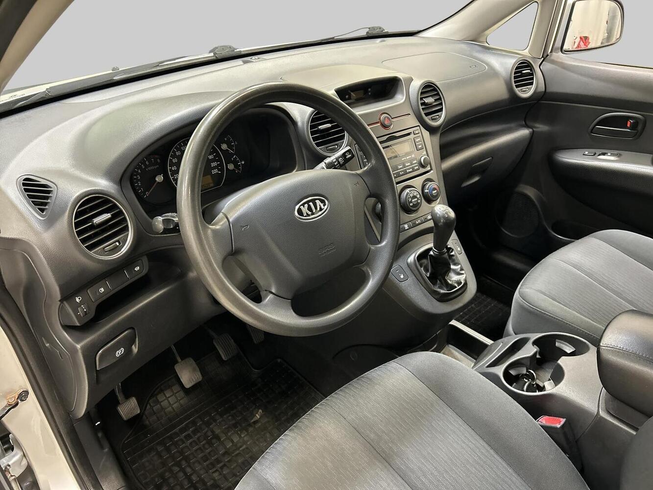 Kia Carens vaihtoauto