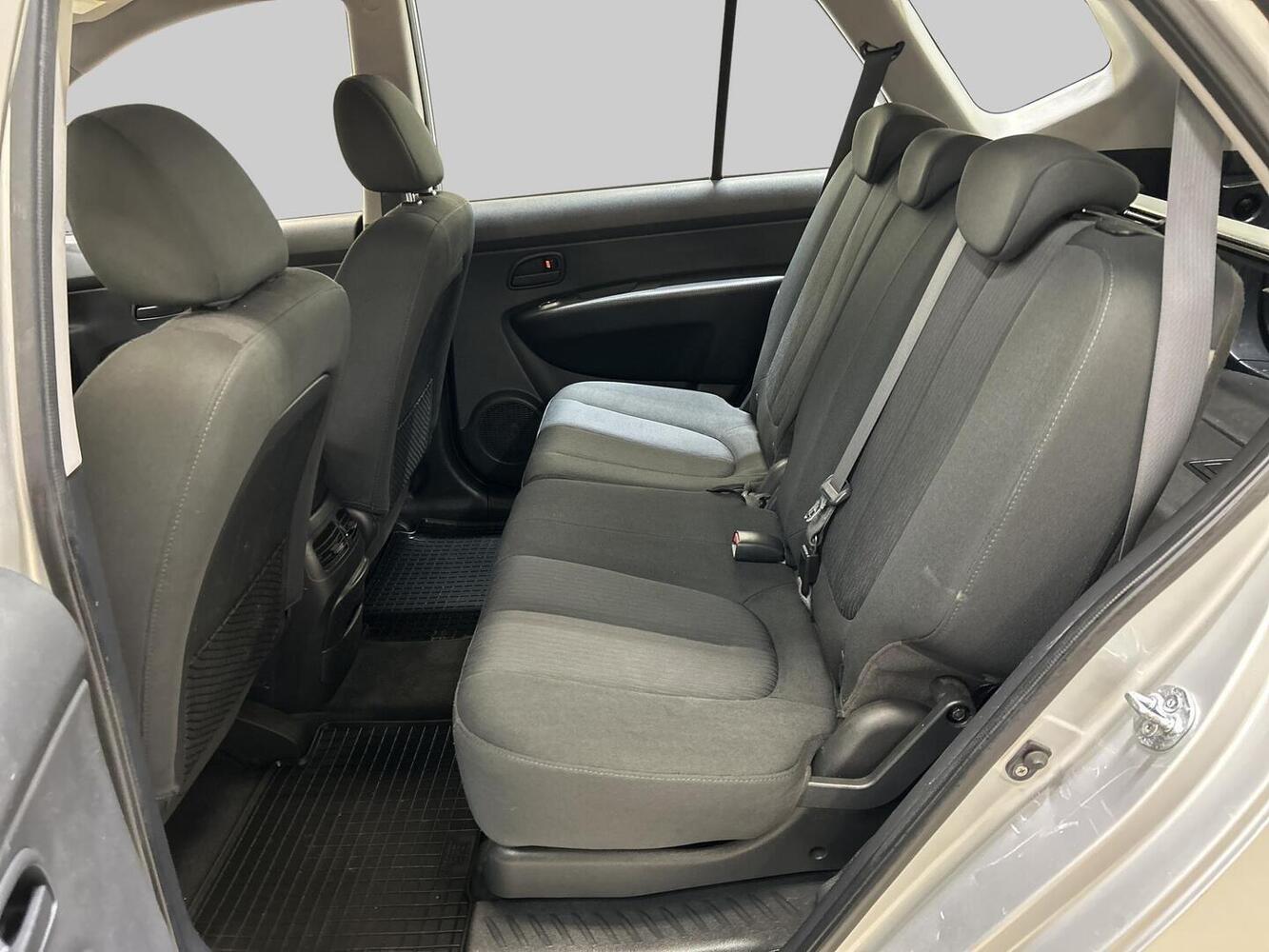 Kia Carens vaihtoauto