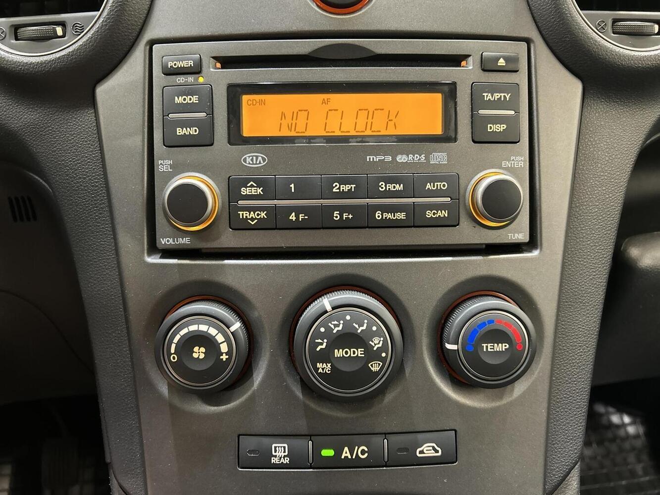 Kia Carens vaihtoauto