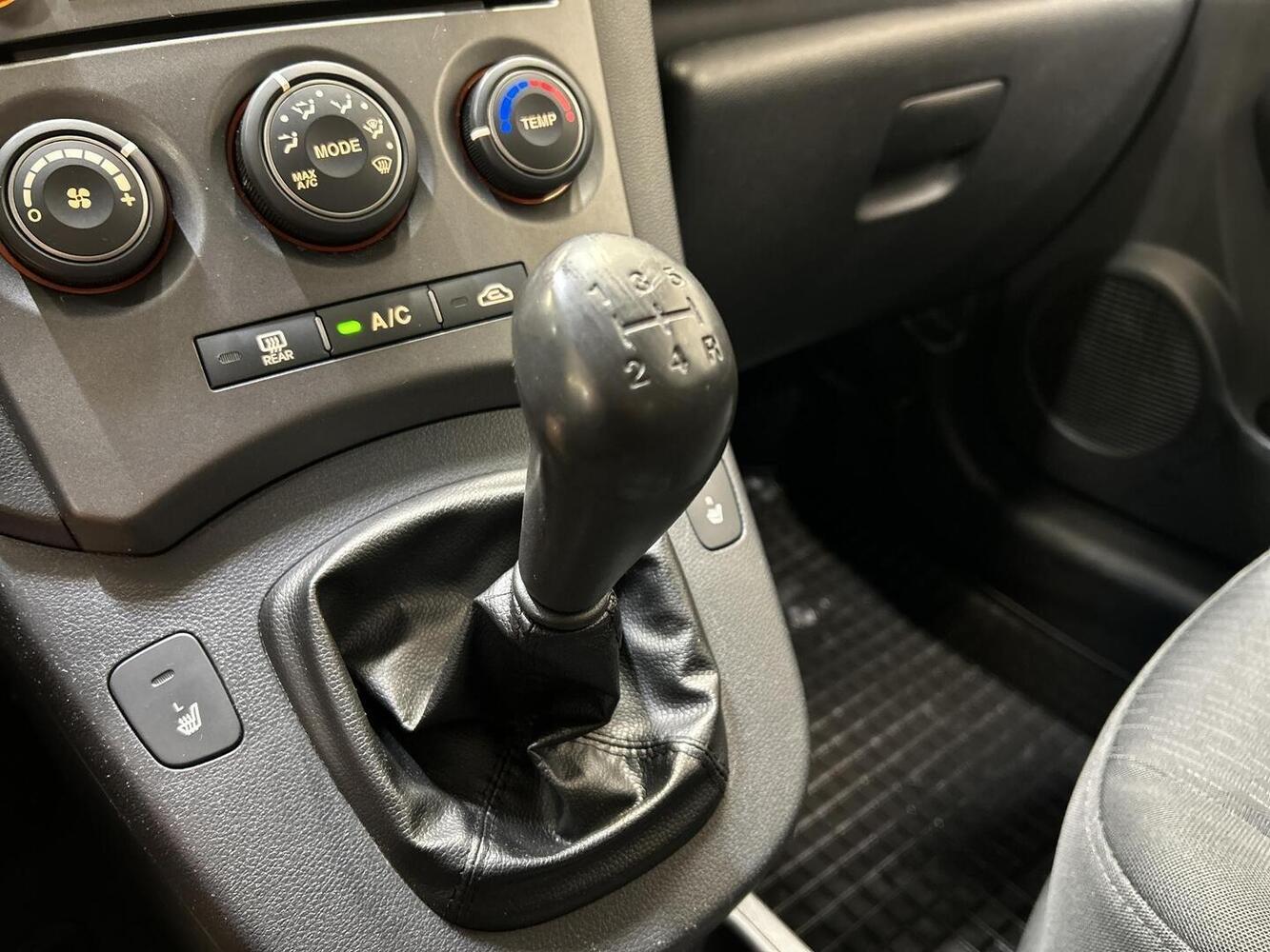 Kia Carens vaihtoauto