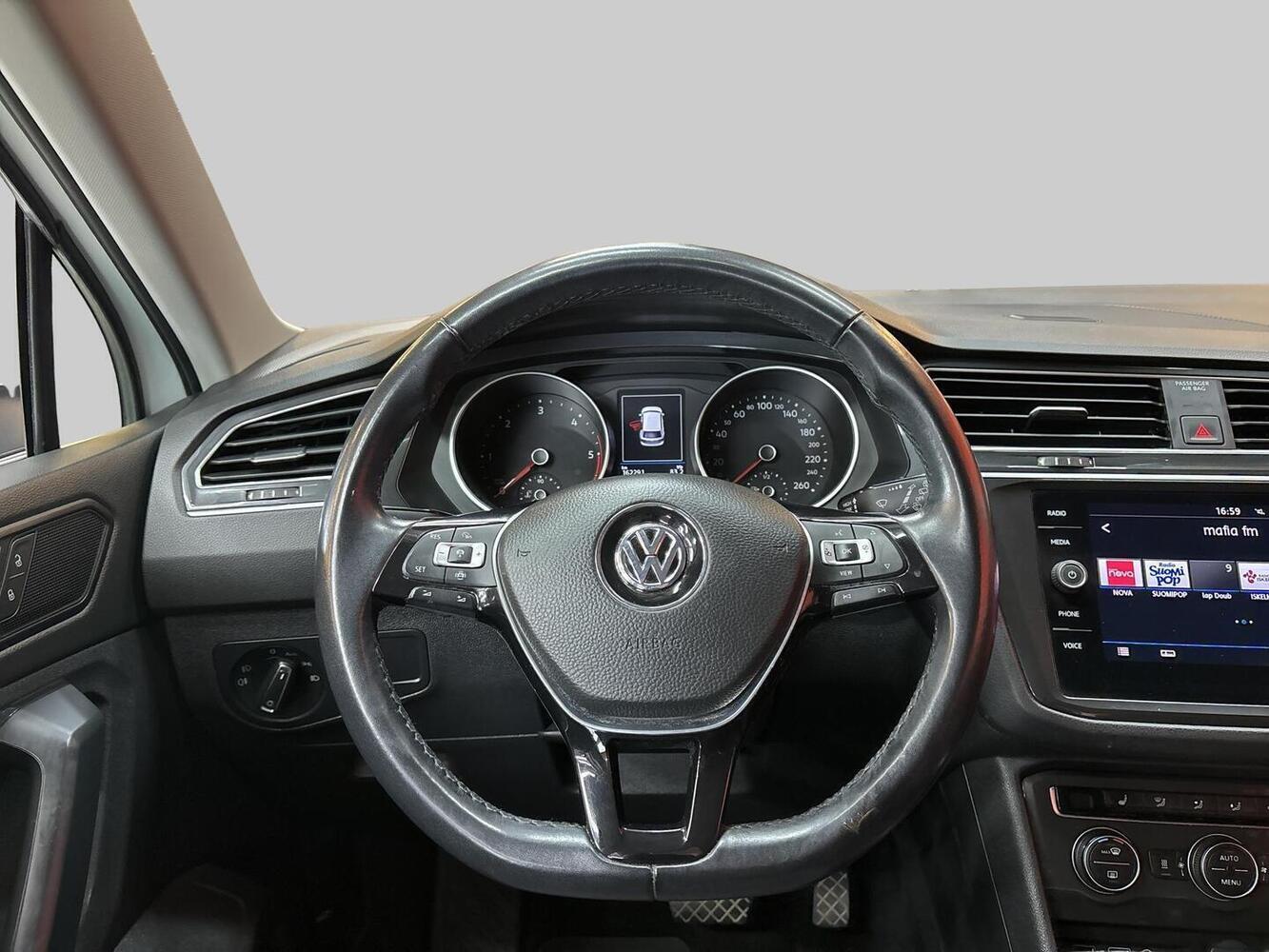 Volkswagen Tiguan vaihtoauto