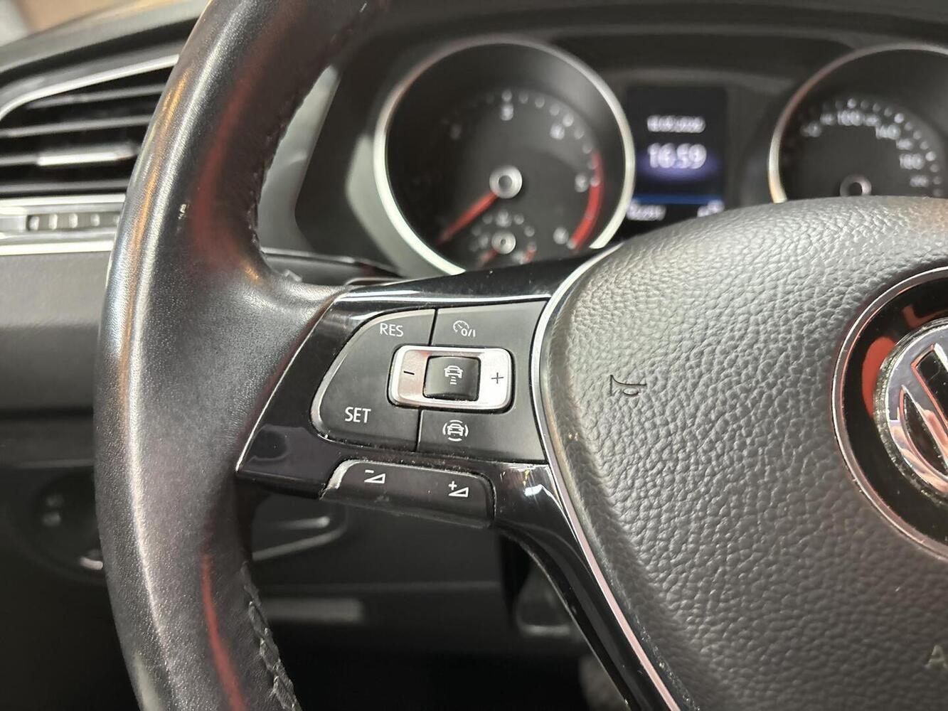 Volkswagen Tiguan vaihtoauto