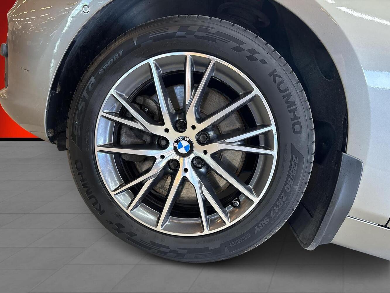 BMW 220 vaihtoauto